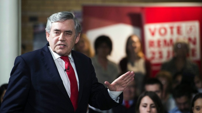 epa05362190 Former British prime minister Gordon Brown delivers a speech at a 'Remain In' event in Leicester, Britain, 13 June 2016. Britons will vote on whether to remain in or leave the EU in a referendum on 23 June 2016. EPA/WILL OLIVER