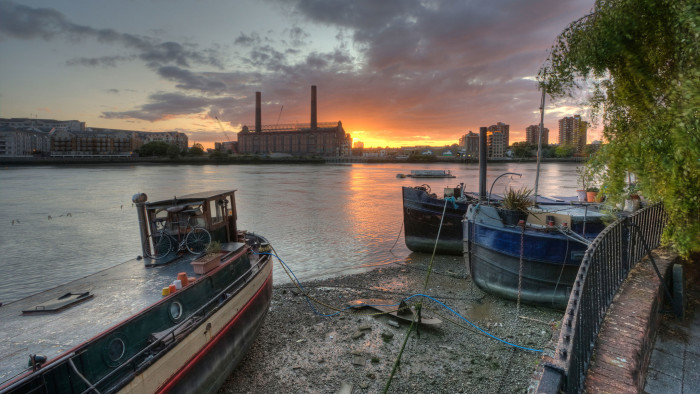 A view of Sands End and Lots Road Power Station from Battersea