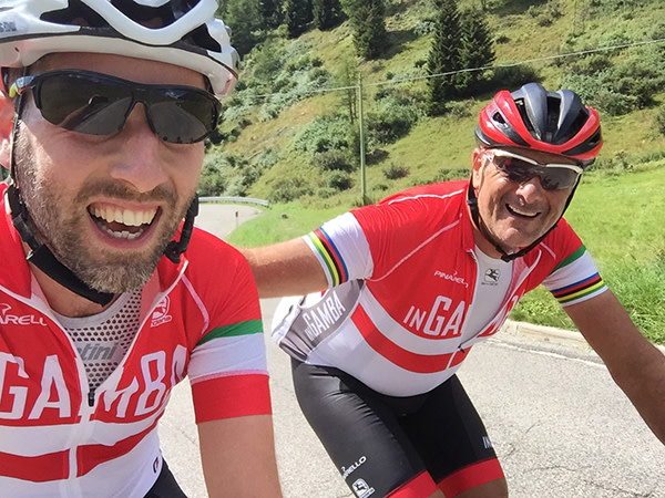 Simon Usborne and Eros Poli cycling in Italy InGamba