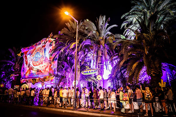 Clubbers queue outside Pacha