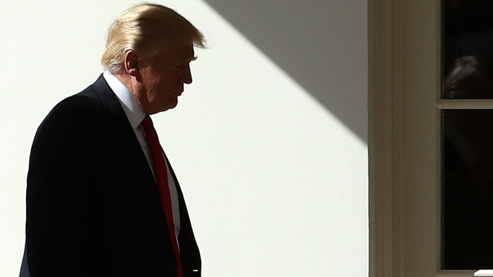 WASHINGTON, DC - FEBRUARY 24:  U.S. President Donald Trump walks to the Oval Office after arriving back at the White House, on February 24, 2017 in Washington, DC. President Trump made the short trip to National Harbor in Maryland to speak at CPAC, the Conservative Political Action Conference.  (Photo by Mark Wilson/Getty Images)