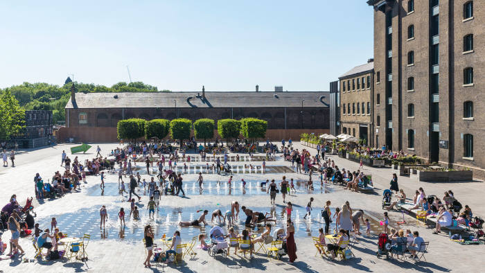 The fountains in Granary Square, King’s Cross