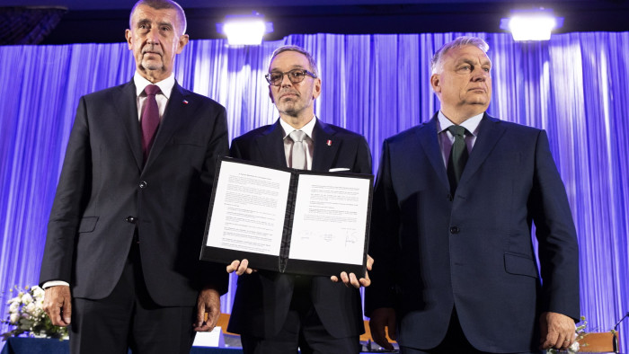 ANO chair Andrej Babiš, left, with  Herbert Kickl, head of Austria’s FPO, centre, and Fidesz party chair Viktor Orbán