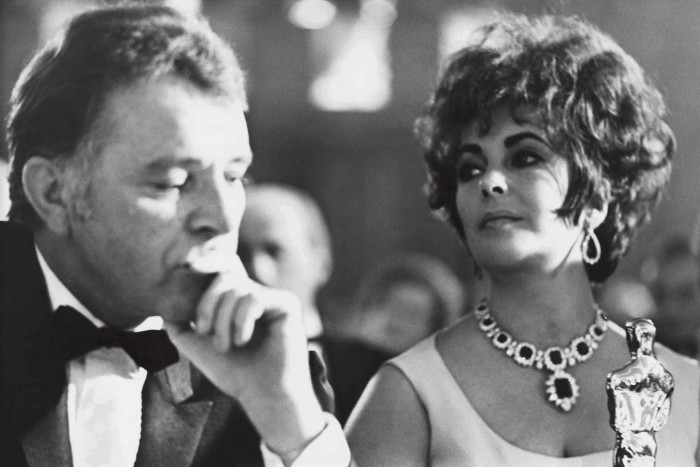 Richard Burton and Elizabeth Taylor, wearing a Bulgari necklace, at the 1967 Baftas