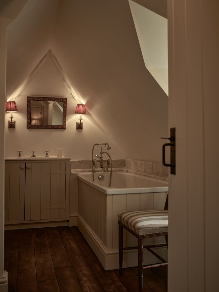 The upstairs bathroom at Suffield Lodge