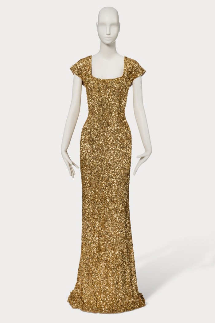 The gold sequined gown worn by Penélope Cruz, from L’Wren Scott’s ‘Beau Monde’ collection