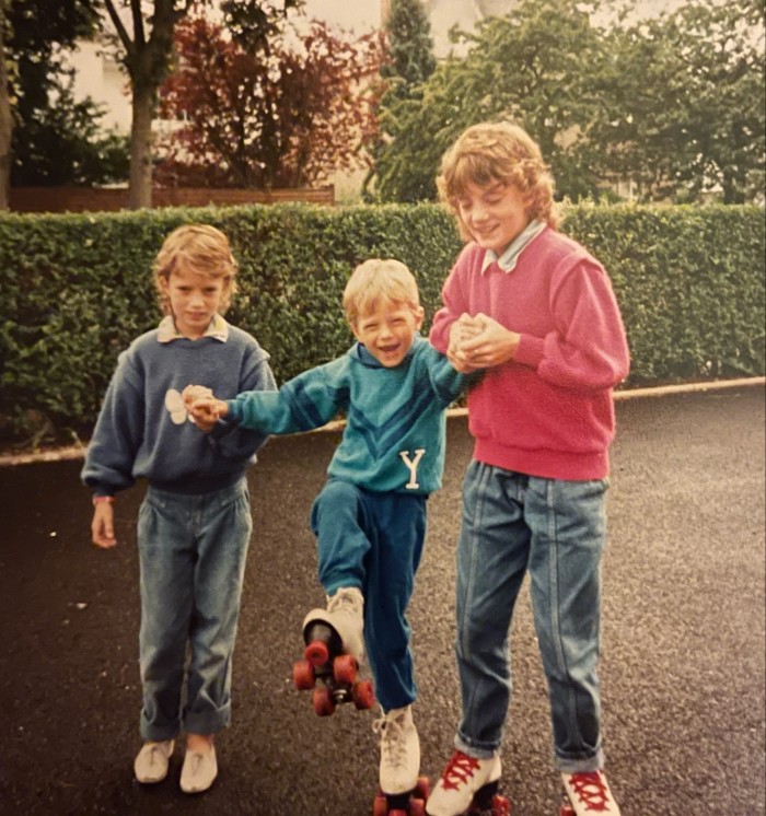 Dornan with his sisters Jessica (left) and Liesa in 1986