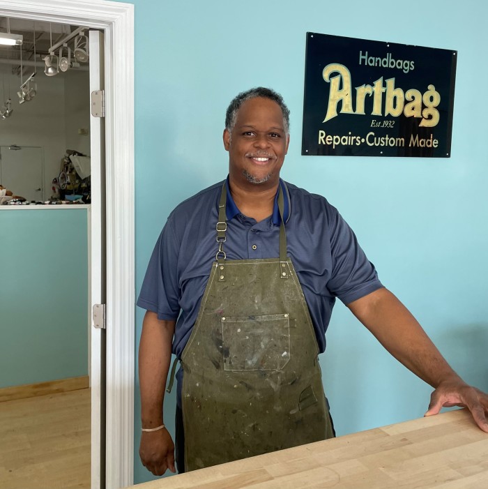 Artbag repairs in Coral Springs, Florida
