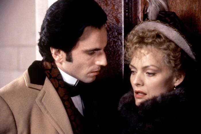 Pfeiffer in The Age of Innocence with Daniel Day-Lewis
