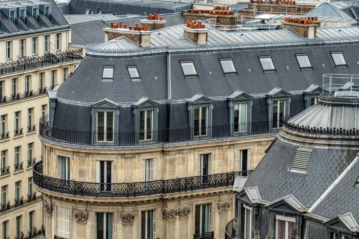 Protected facades: view of an apartment building on Boulevard Haussmann, Paris, France