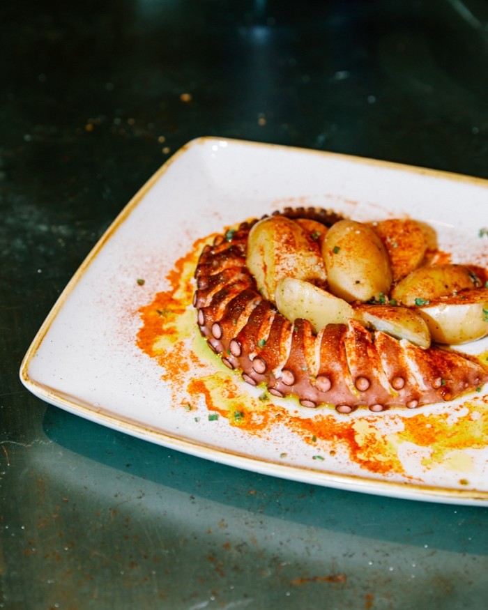 A plate of octopus and potatoes at Restaurante Ponanzo