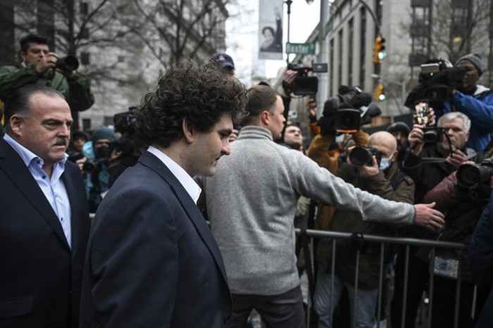 Sam Bankman-Fried leaves the court in New York
