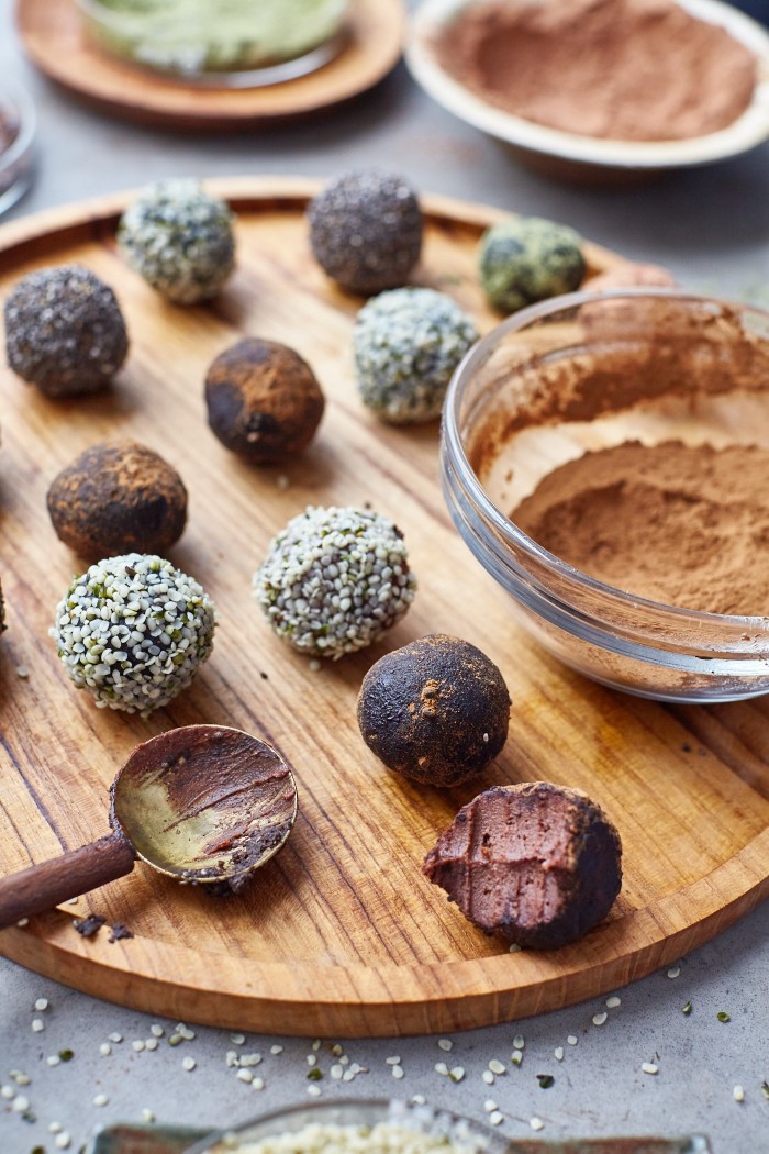Tahini and chocolate truffles