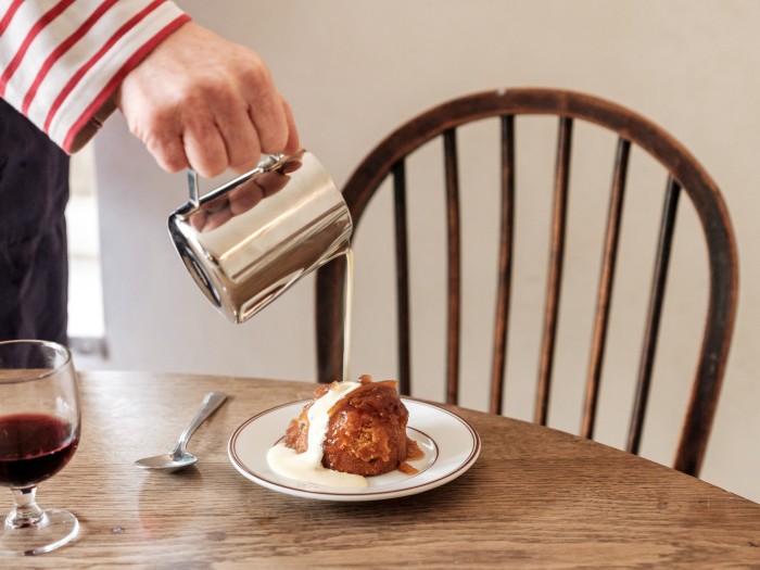 Steamed marmalade pudding with cream
