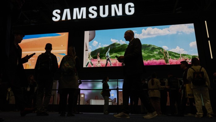 A picture of  a Samsung booth 