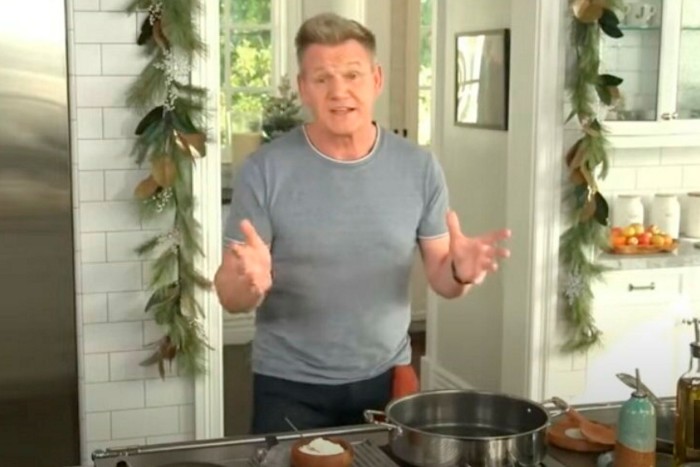 Chef Gordon Ramsay dpes a live event on YouTube