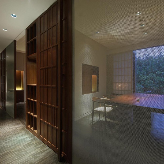 The minimalist interior of Fu He Hui