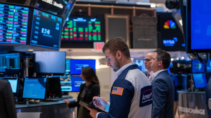 Traders on floor of NYSE