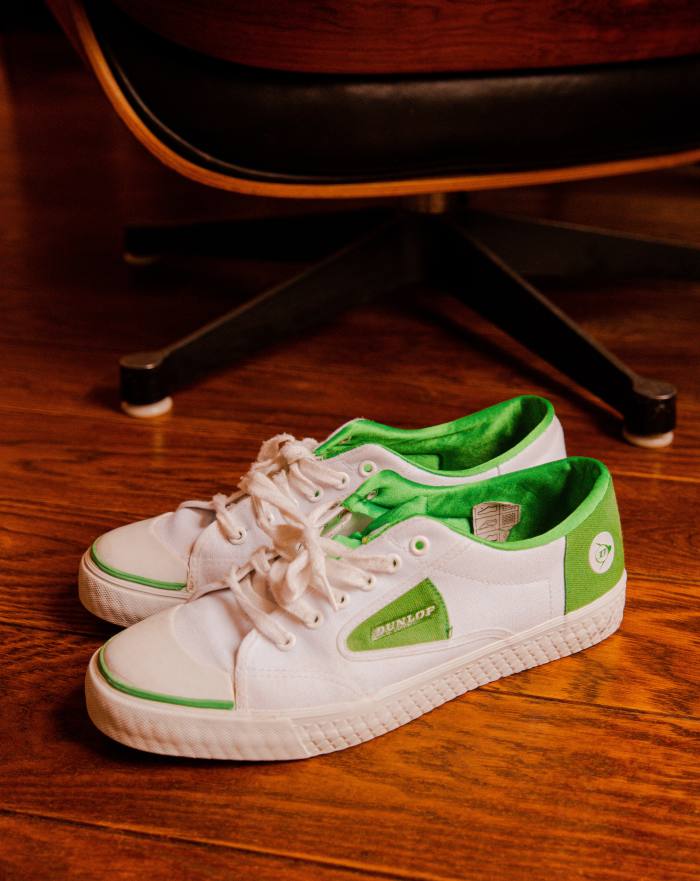 The best gift that Gabard gave recently: Dunlop Green Flash sneakers