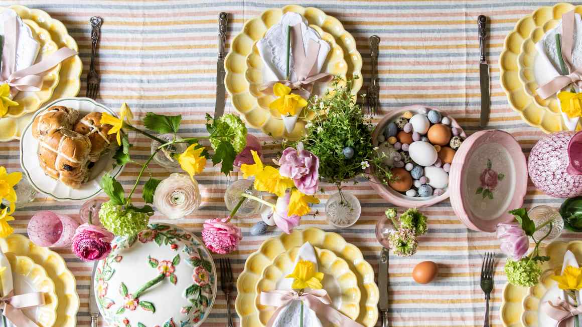 How to host an Easter banquet