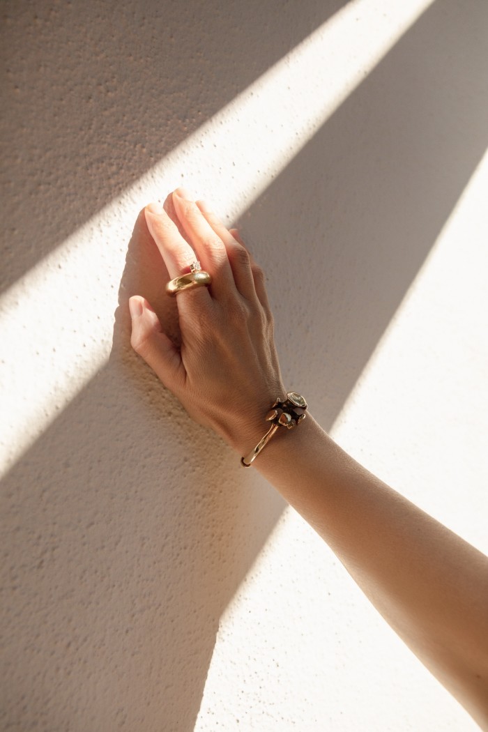 Welch wearing her Ana Khouri ring and a Lisa Eisner bracelet