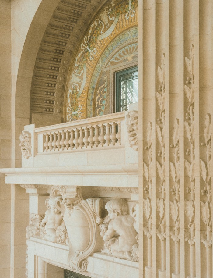 Cherubs and a medallion above a door of the Grand Palais