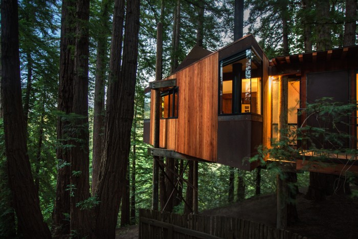 A treehouse at the Post Ranch Inn in Big Sur
