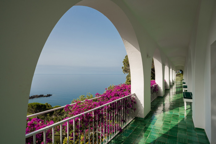 A balcony at Santavenere with a view of the Tyrrhenian sea