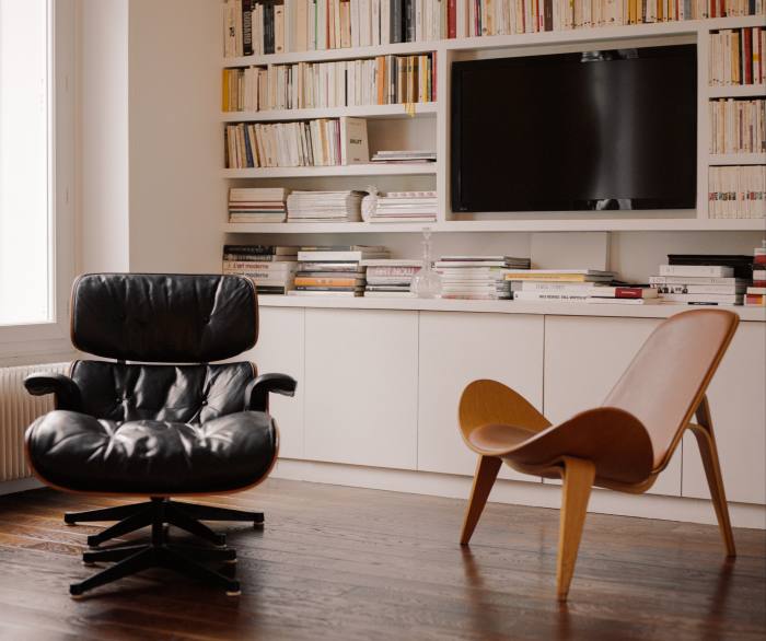 From left: Gabard’s 1977 Charles Eames lounge chair by Mobiler International and Hans Wegner CH07 chair by Carl Hansen