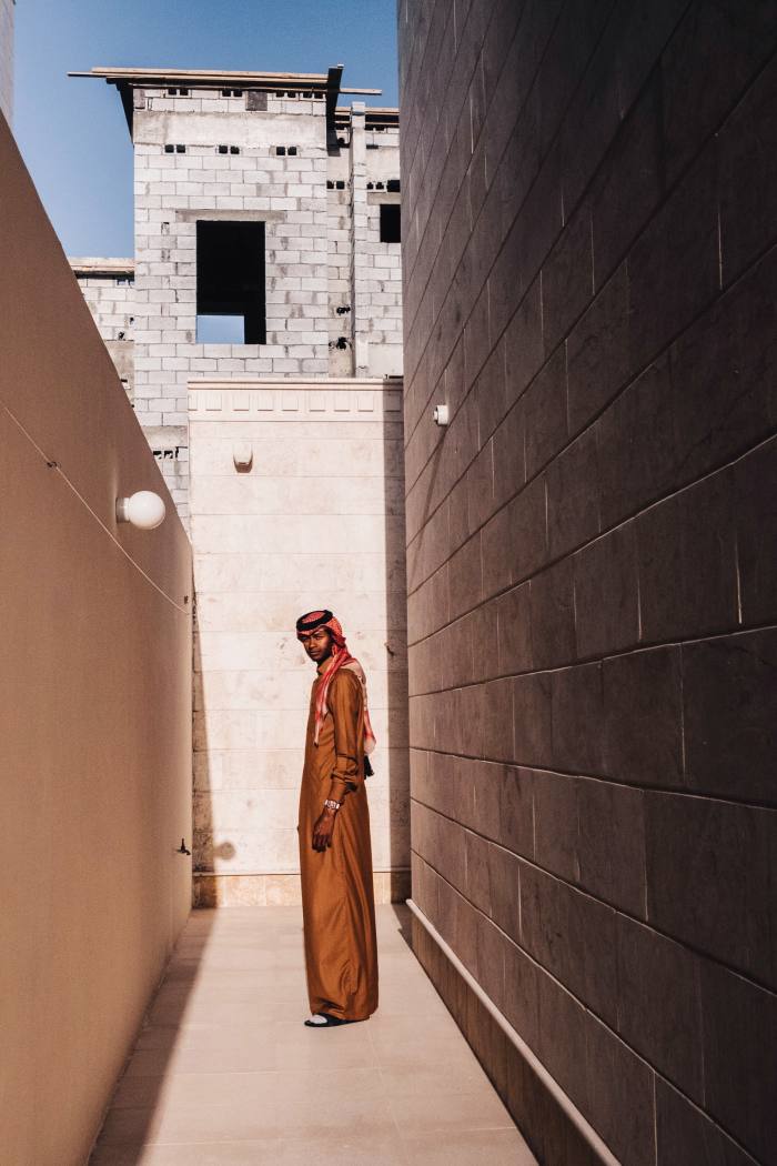 Barshim in formal Qatari dress