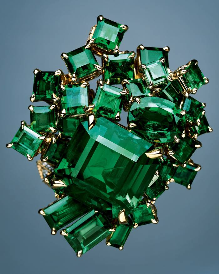 Gem Dior by Dior Joaillerie Vert Sinople emerald ring, POA