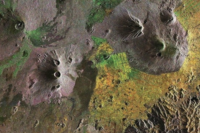 Envisat image showing a green rectangle of cultivated land among volcanoes in eastern Africa 