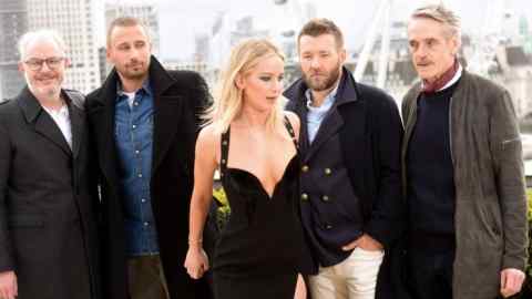 LONDON, ENGLAND - FEBRUARY 20: (L-R) Director Francis Lawrence, Matthias Schoenaerts, Jennifer Lawrence, Joel Edgerton and Jeremy Irons attends the 'Red Sparrow' photocall at The Corinthia Hotel on February 20, 2018 in London, England. (Photo by Dave J Hogan/Dave J Hogan/Getty Images)