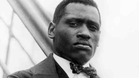 Paul Robeson recorded several versions of 'Shenandoah'