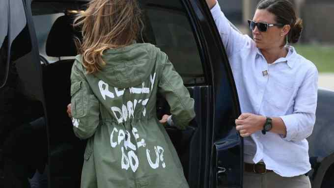 US First Lady Melania Trump departs Andrews Air Rorce Base in Maryland June 21, 2018 wearing a jacket emblazoned with the words &quot;I really don't care, do you?&quot; following her surprise visit with child migrants on the US-Mexico border. (Photo by MANDEL NGAN / AFP) (Photo credit should read MANDEL NGAN/AFP/Getty Images)