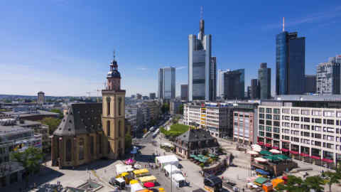Germany, Hesse, Frankfurt, View to financial district with Commerzbank tower, European Central Bank, Helaba, Taunusturm, Hauptwache and St. Catherine's church