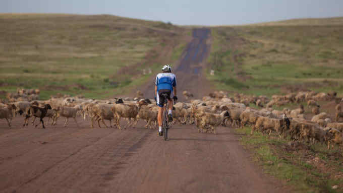 Mark Beaumont Day 24 Mongolia