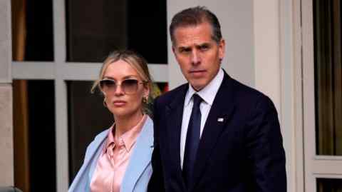 Hunter Biden leaving court with his wife Melissa Cohen Biden