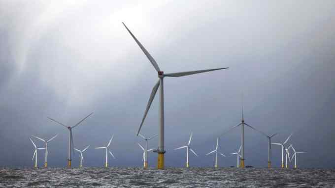 Wind turbines at the London Array project